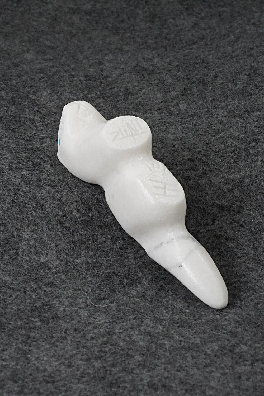 Otter Zuni Fetish Carving - Herbert Halate