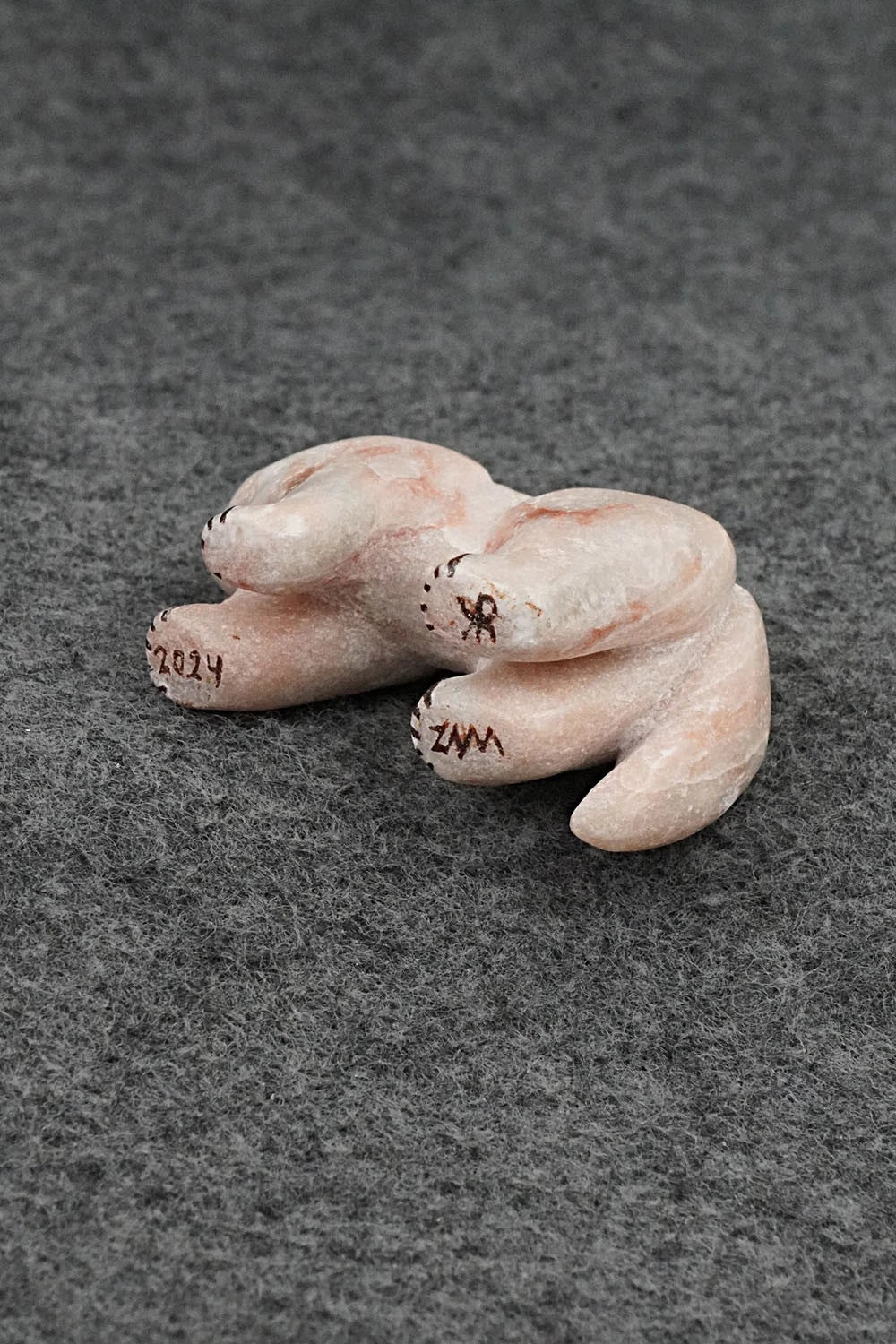 Wolf Zuni Fetish Carving - Rick Kallestewa