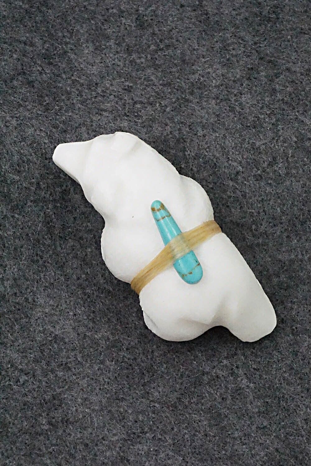 Bear Zuni Fetish Carving - Herbert Halate