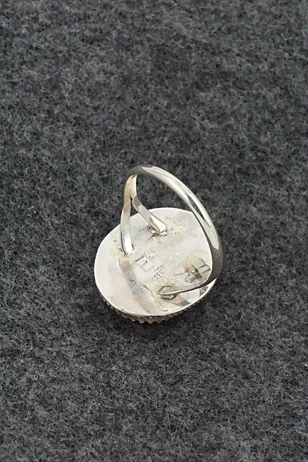 Spiny Oyster & Sterling Silver Ring - Ernest Hawthorne - Size 8