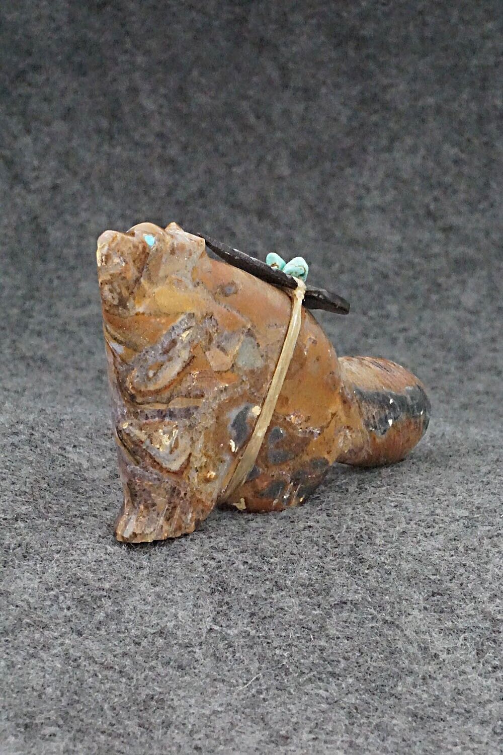 Wolf Zuni Fetish Carving - Daphne Quam