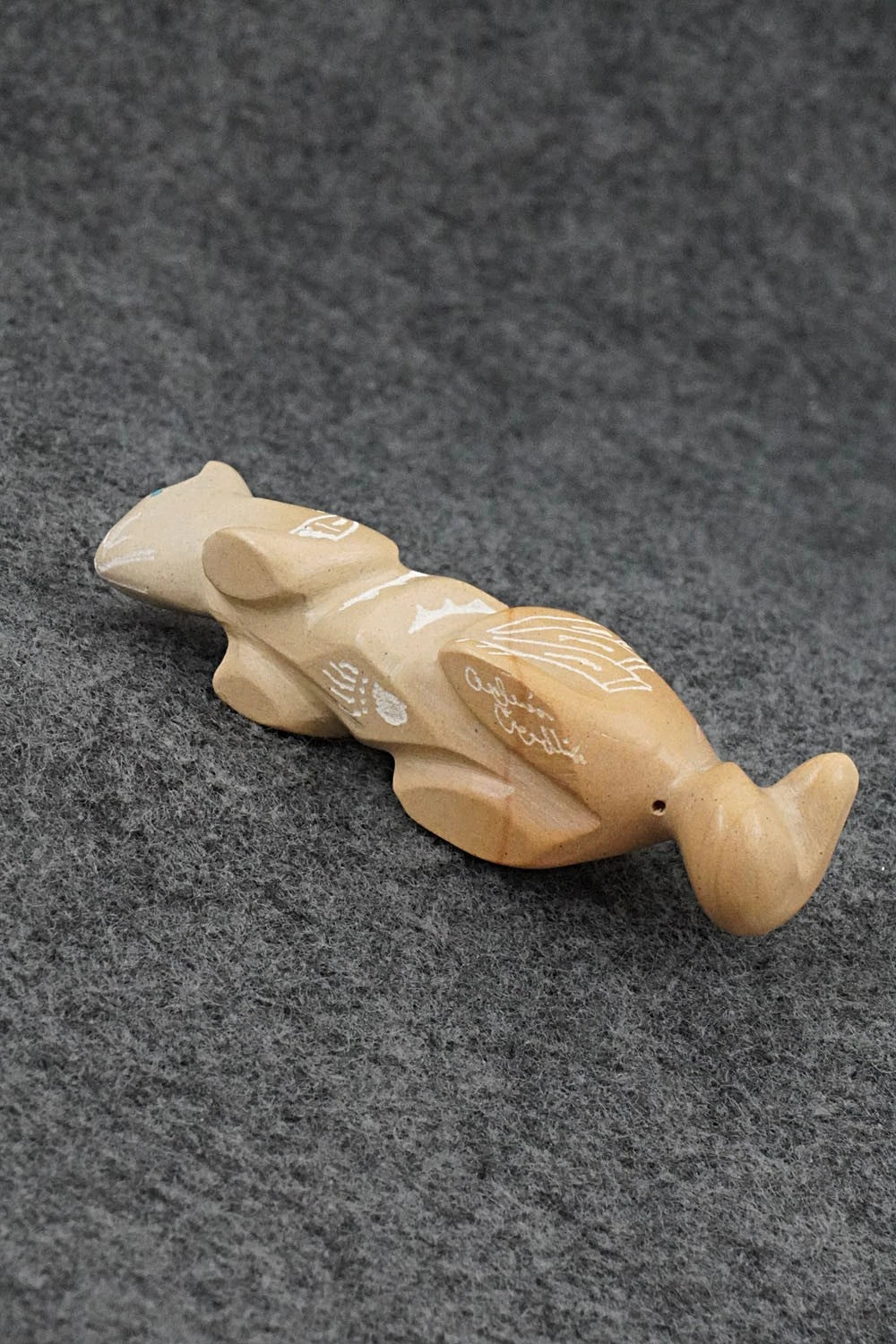 Mountain Lion Zuni Fetish Carving - Adrian Cachini
