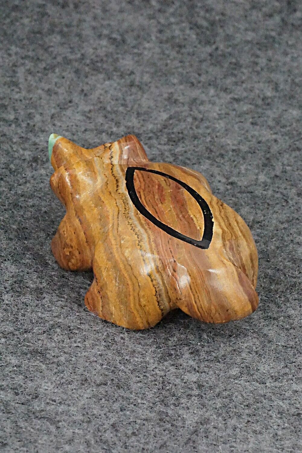 Badger Zuni Fetish Carving - Enrike Leekya