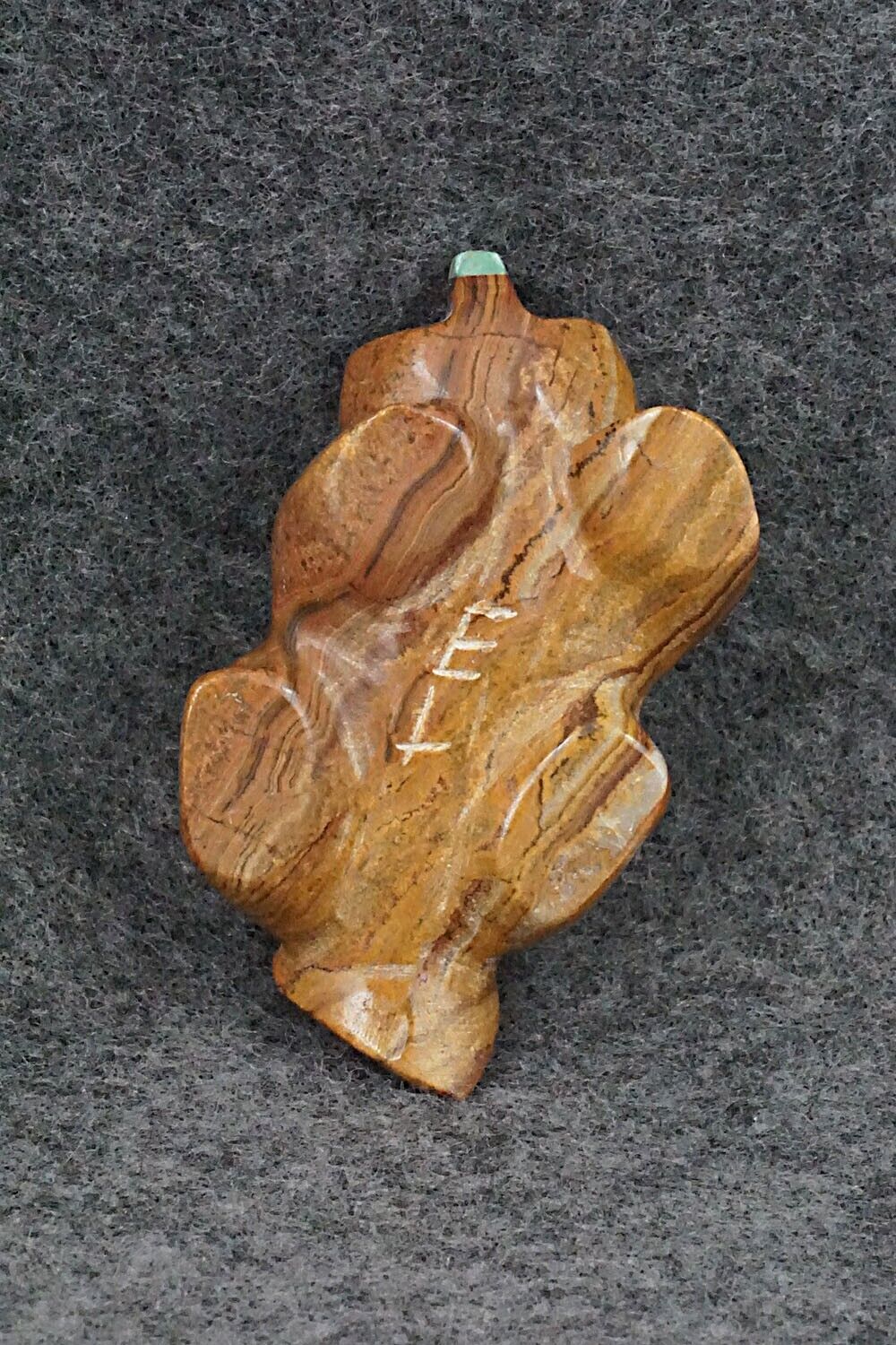 Badger Zuni Fetish Carving - Enrike Leekya