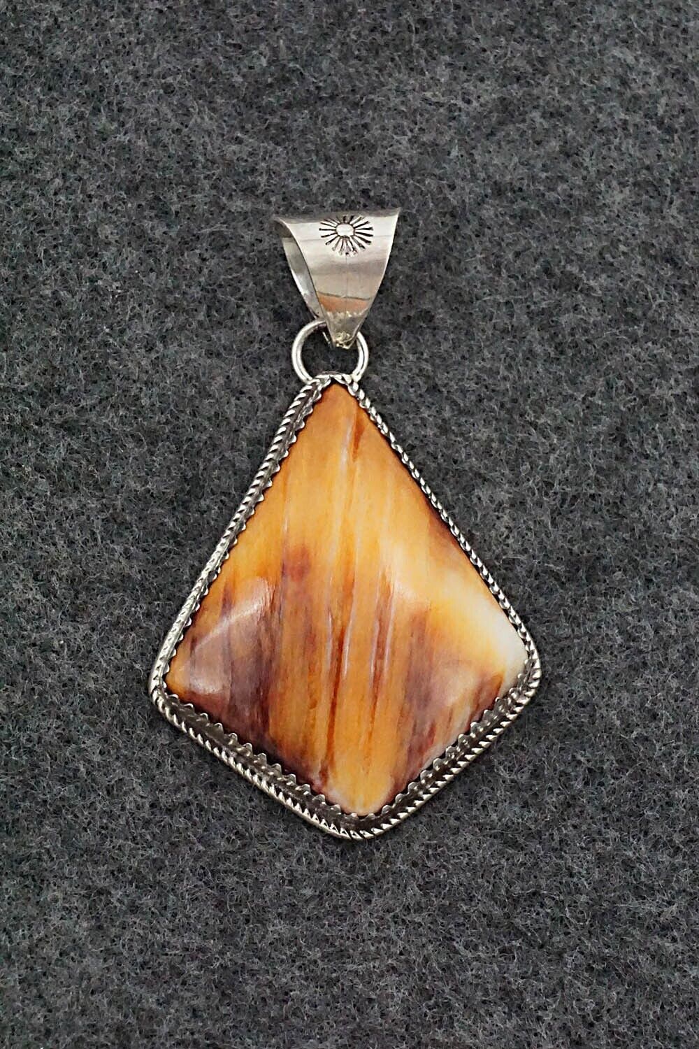 Spiny Oyster & Sterling Silver Pendant - Ernest Hawthorne