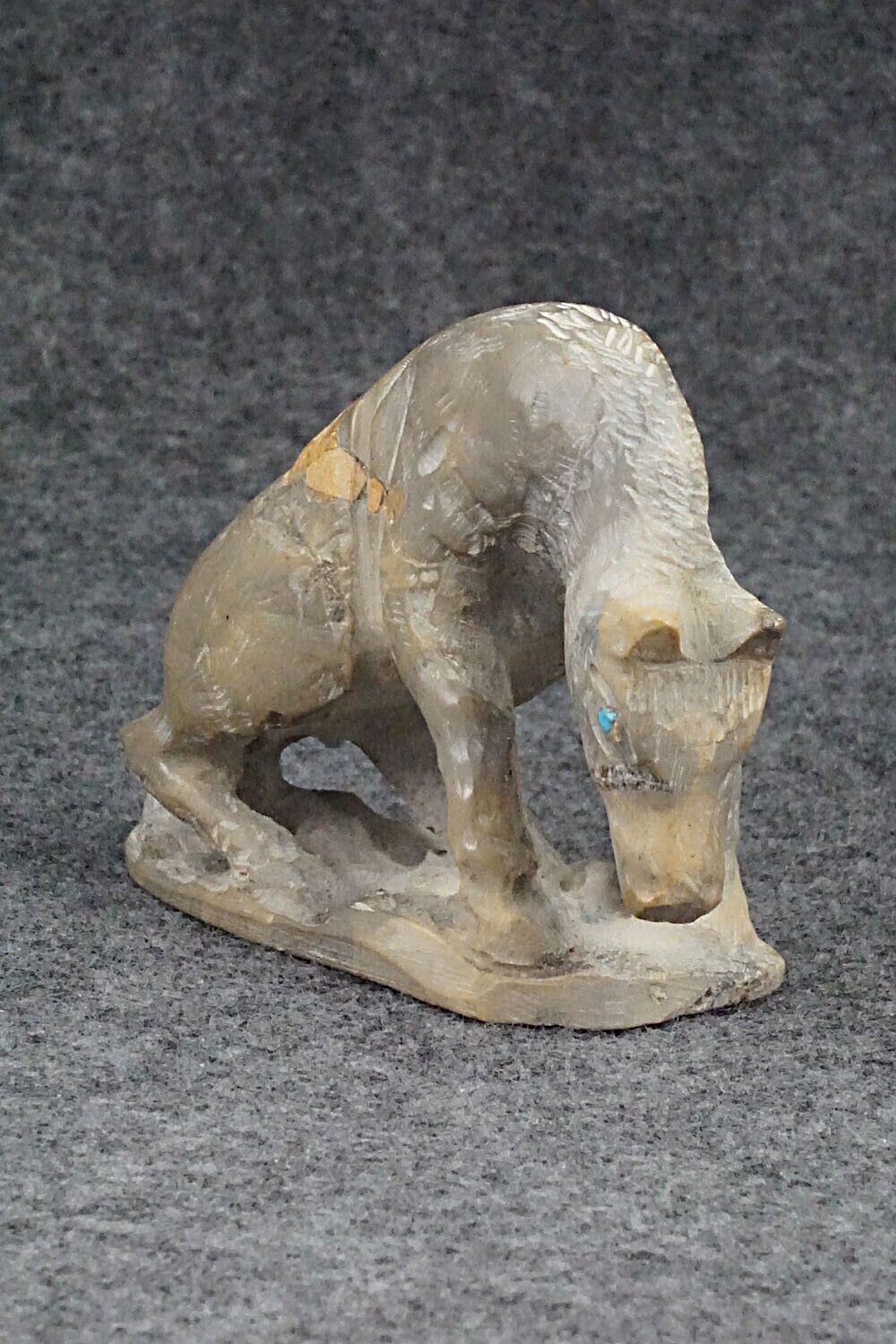 Horse Zuni Fetish Carving - Jerrold Lahaleon
