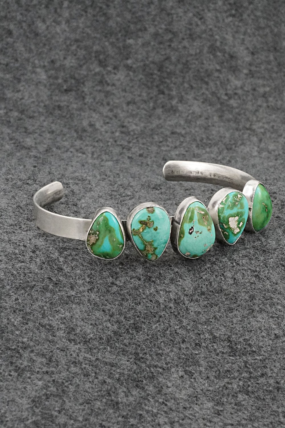 Turquoise & Sterling Silver Bracelet - Verley Betone