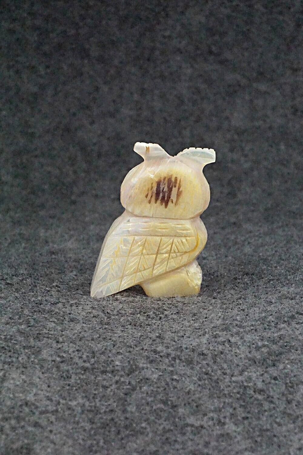 Owl Zuni Fetish Carving - Danette Laate