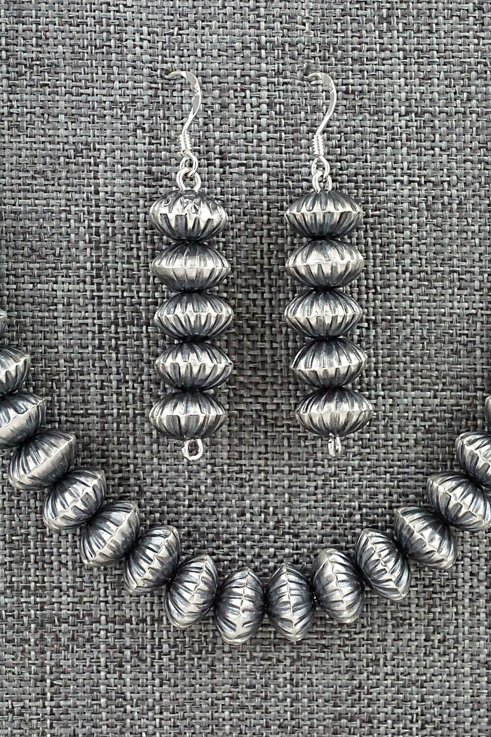 Sterling Silver Navajo Pearl Necklace & Earrings - Presley Haley