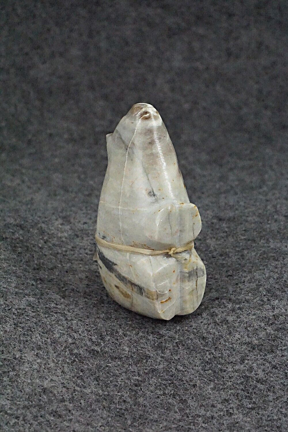 Bear Zuni Fetish Carving - Delvin Leekya