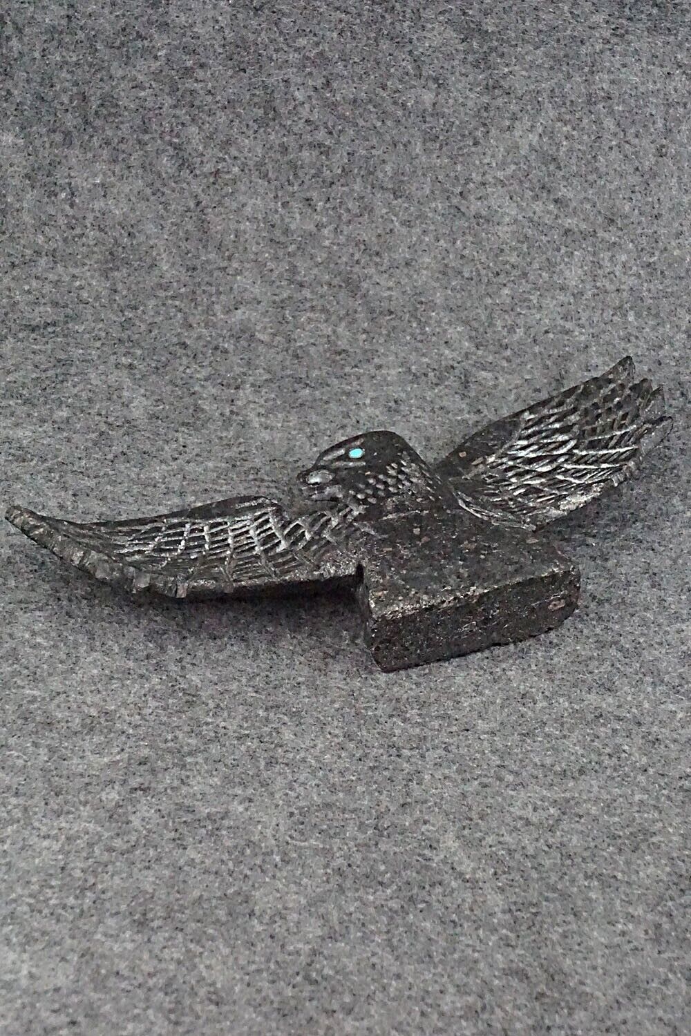 Eagle Zuni Fetish Carving - Jerrold Lahaleon