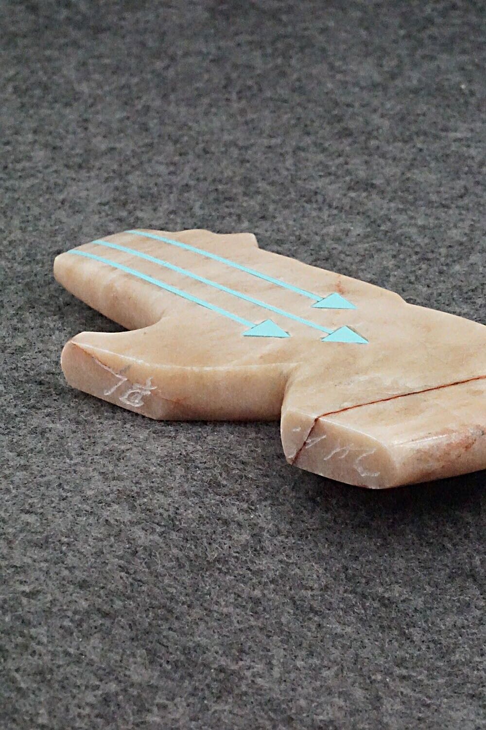 Bear Zuni Fetish Carving - Bernard Laiwakete