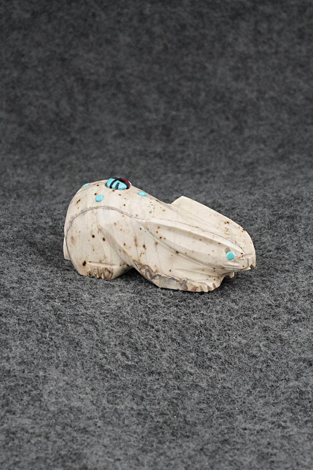 Rabbit Zuni Fetish Carving - Dannette Laate