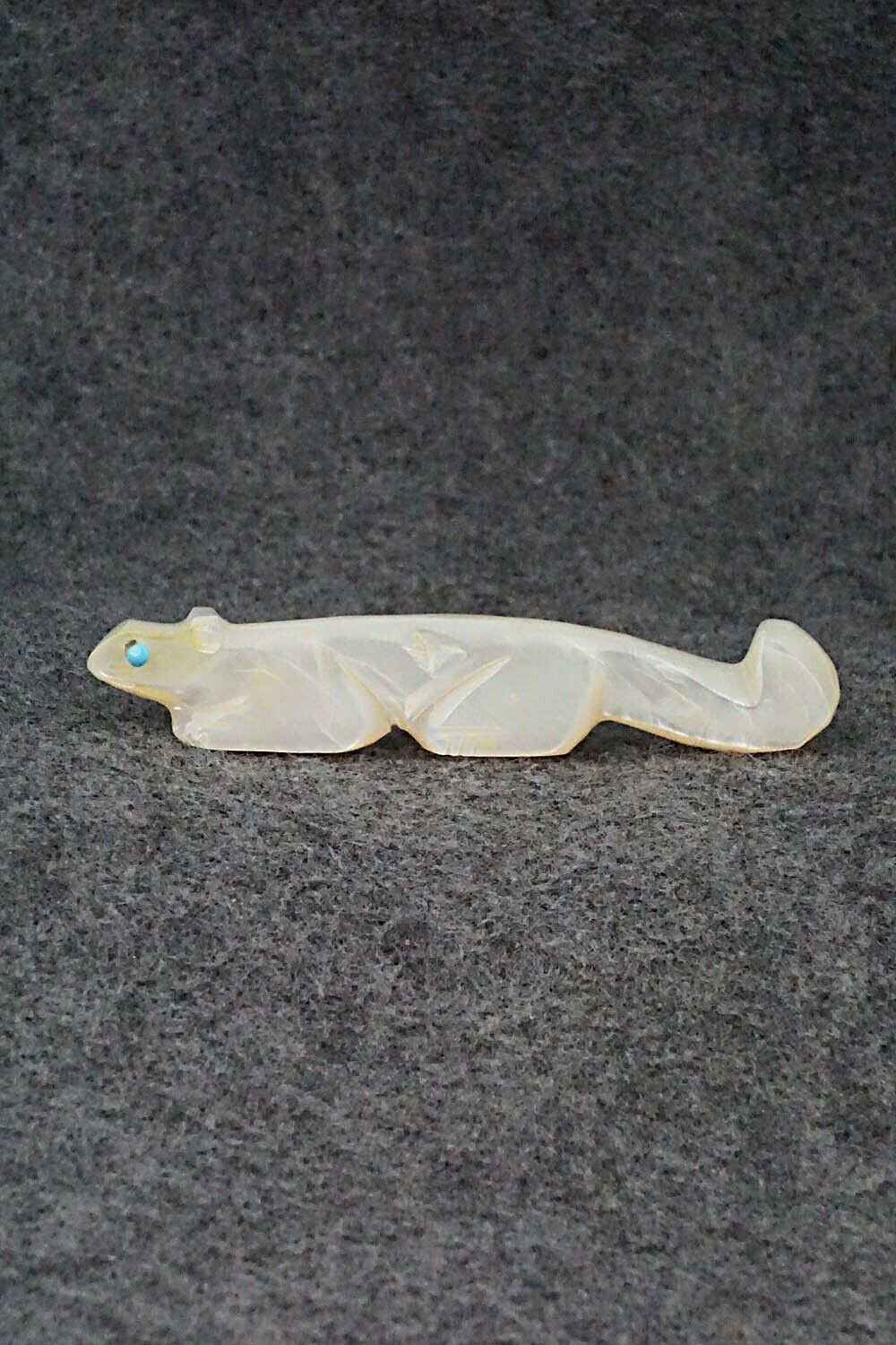 Mountain Lion Zuni Fetish Carving - Danette Laate