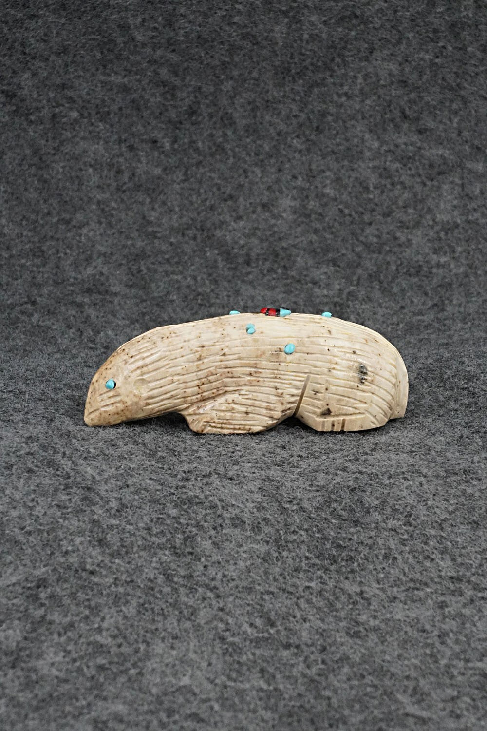 Porcupine Zuni Fetish Carving - Danette Laate