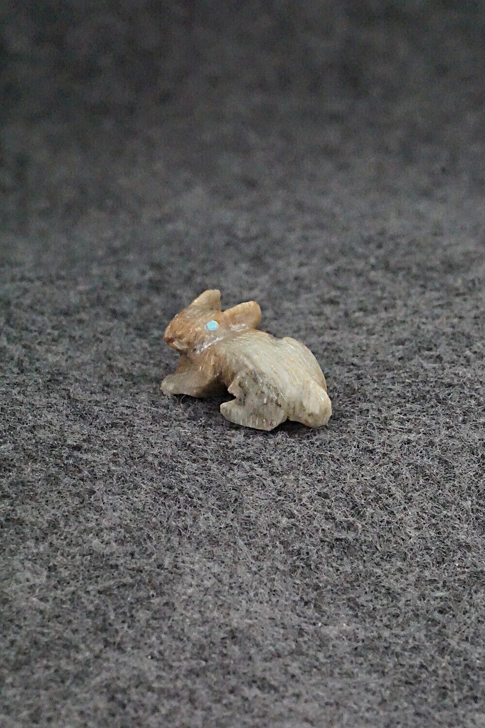 Rabbit Zuni Fetish Carving - Lindsey Cheama