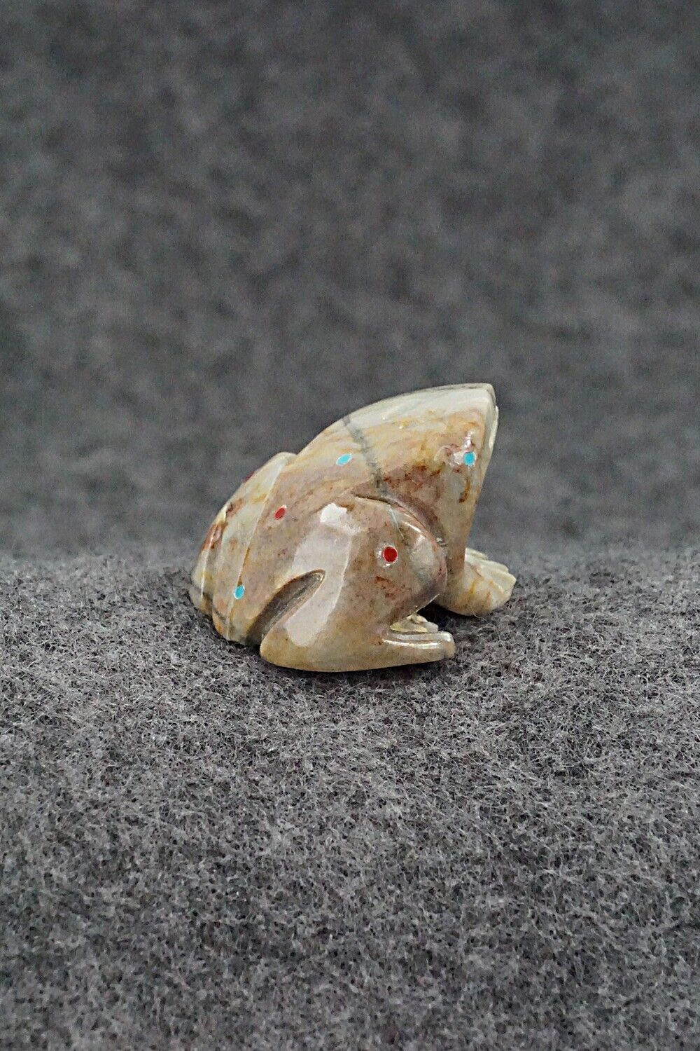 Frog Zuni Fetish Carving - Todd Lowsayatee