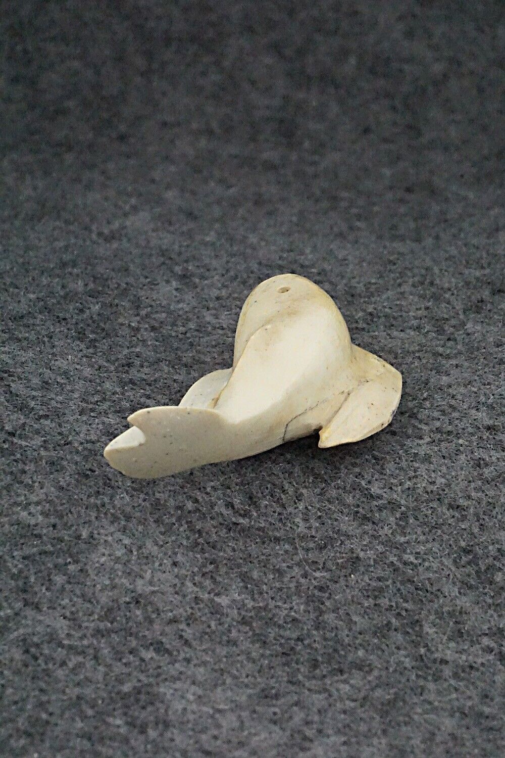 Whale Zuni Fetish Carving - Lindsey Cheama