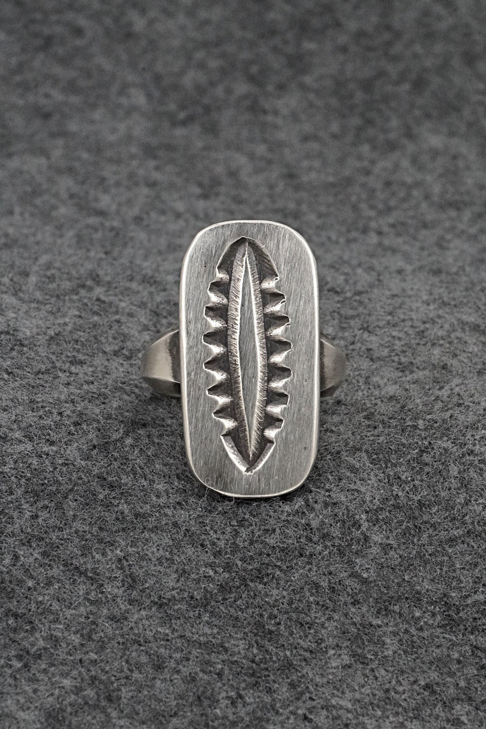 Sterling Silver Ring - Emerson Bill - Size 11