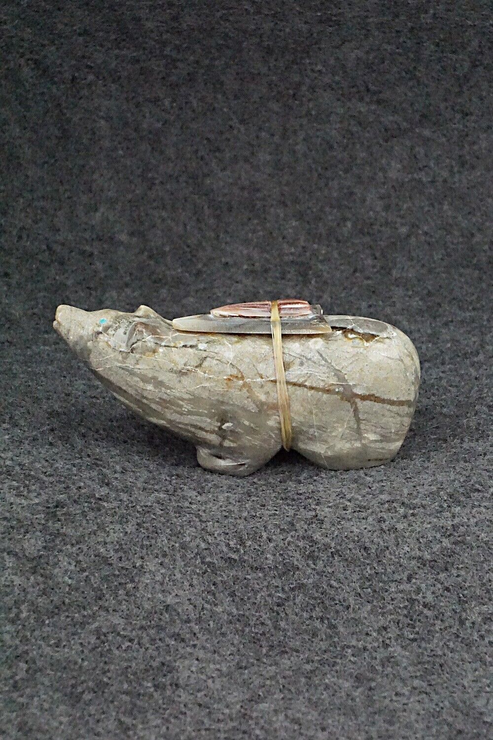 Bear Zuni Fetish Carving - Delvin Leekya