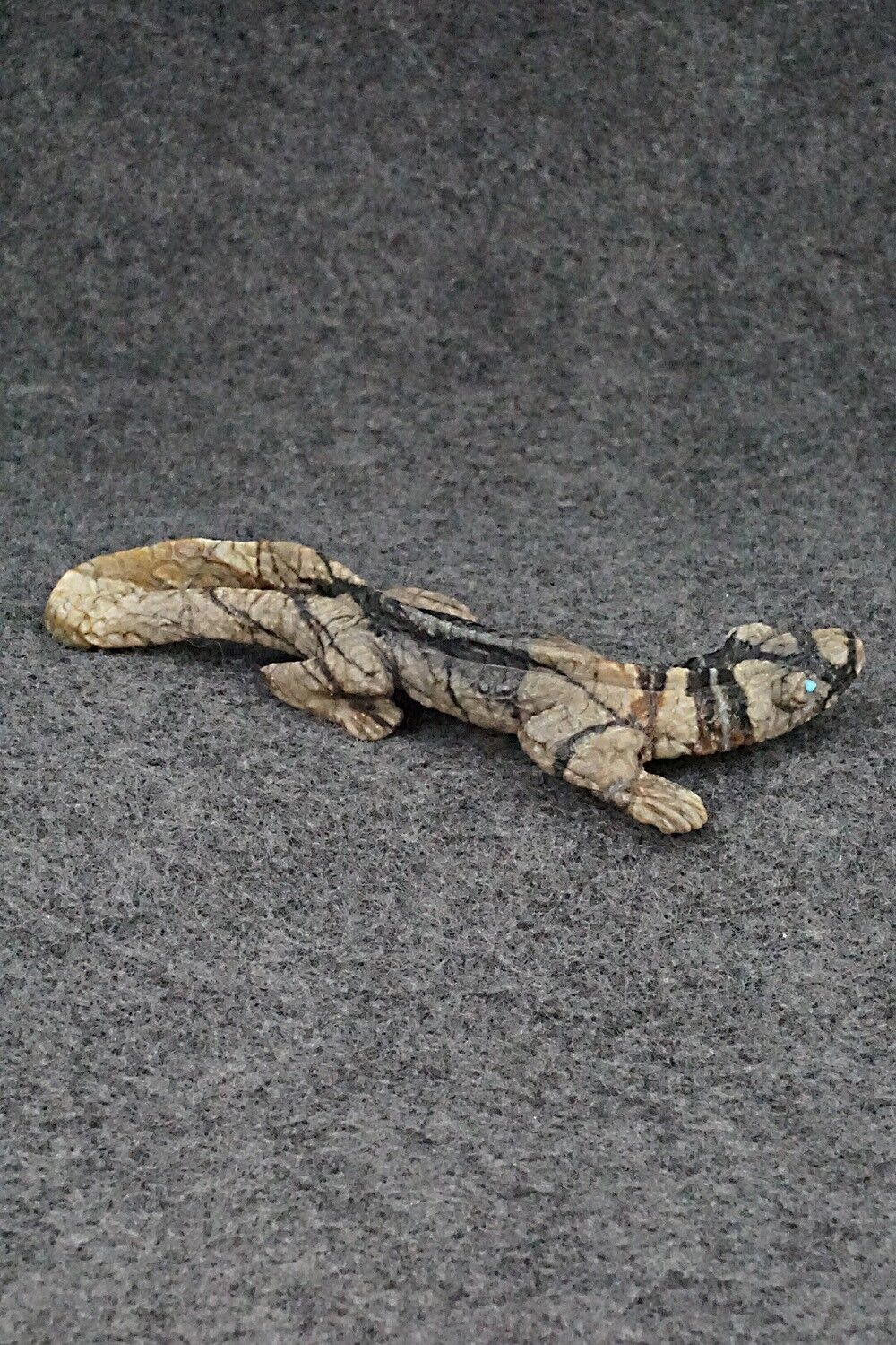 Lizard Zuni Fetish Carving - Lance Cheama