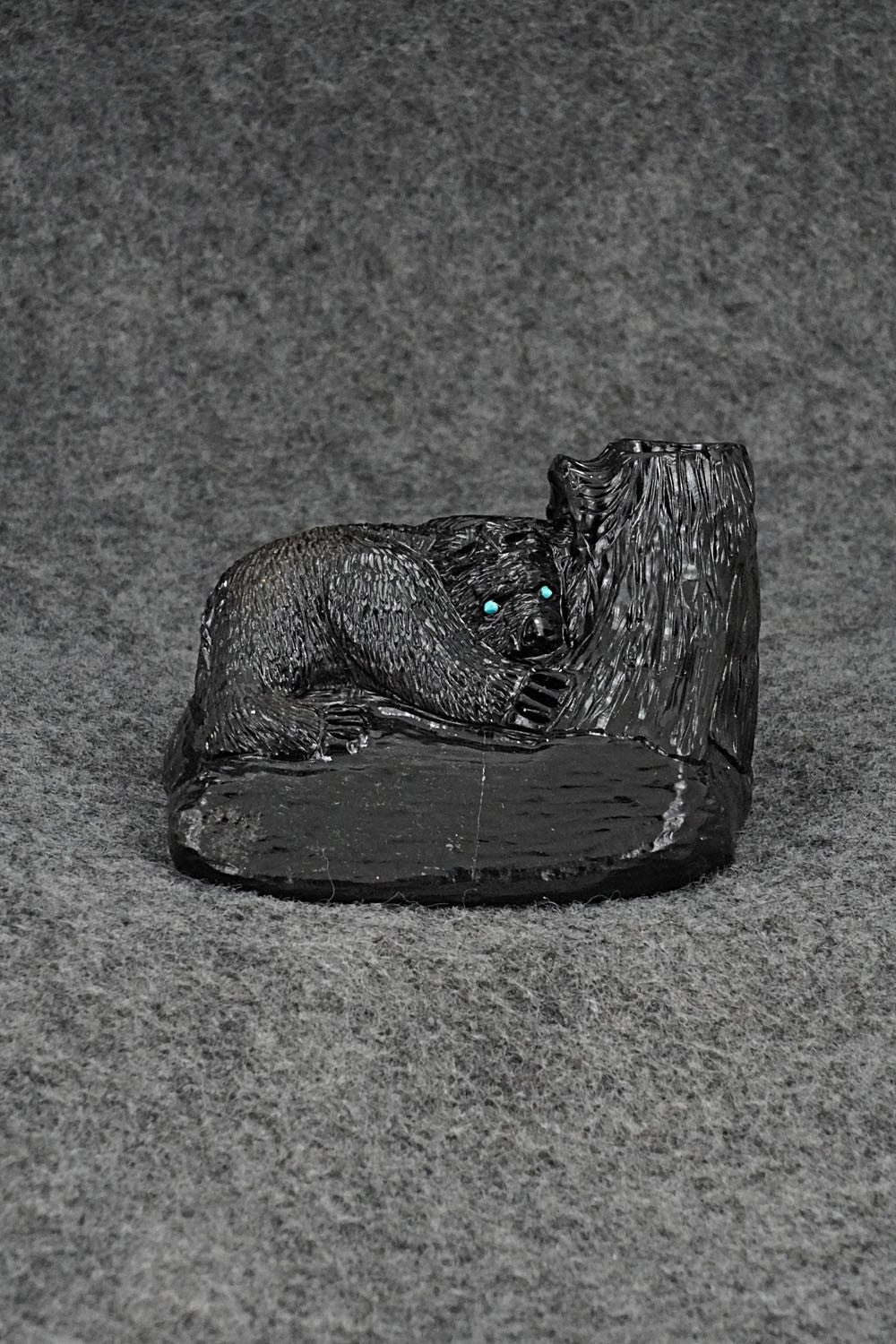 Bear Zuni Fetish Carving - Henrietta Martinez