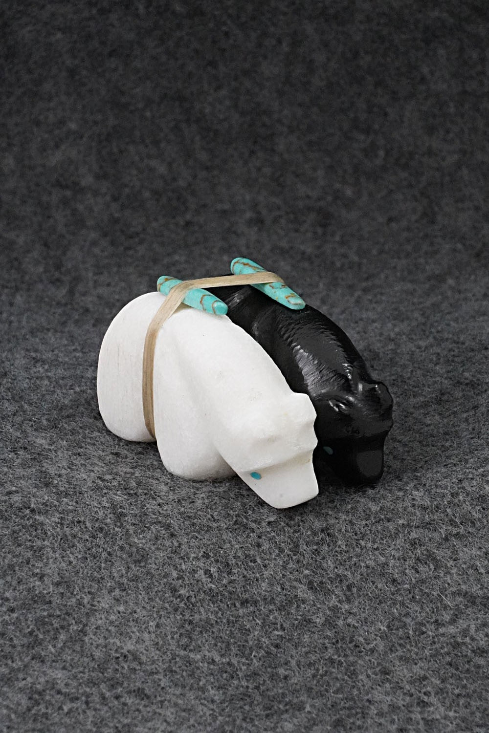 Bear Zuni Fetish Carving - Herbert Halate