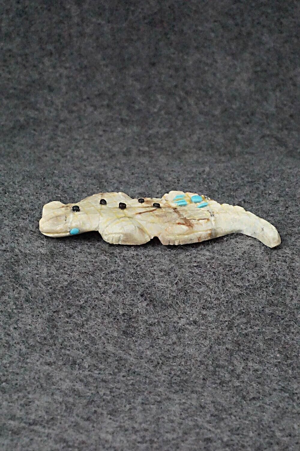 Lizard Zuni Fetish Carving - Danette Laate