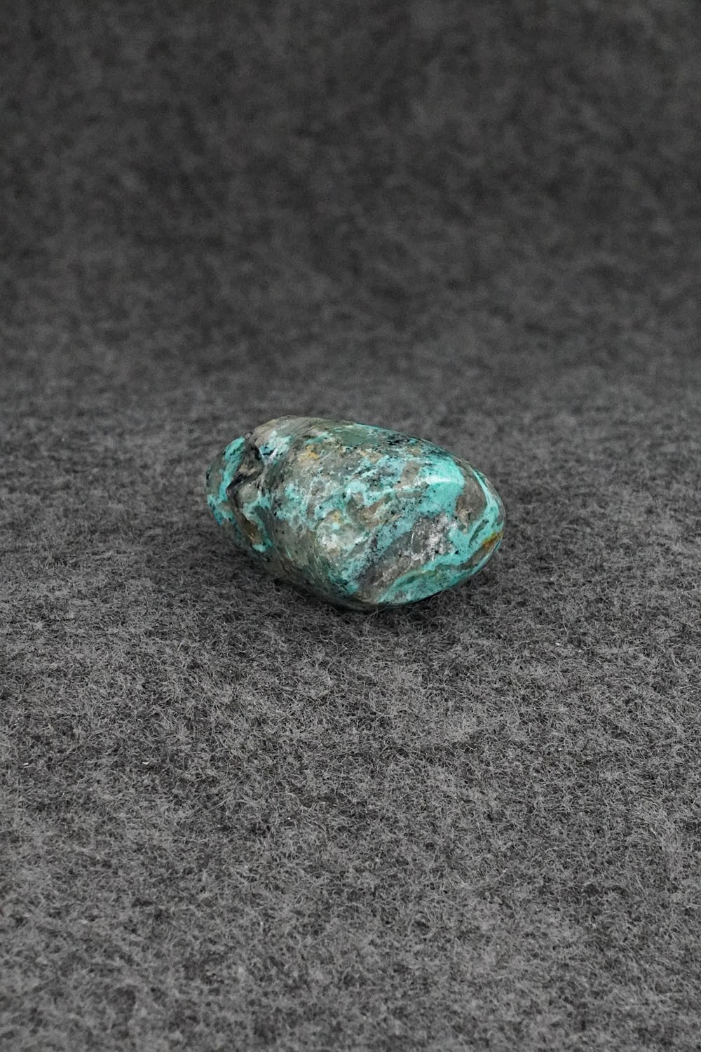 Squirrel Zuni Fetish Carving - Abby Quam Panteah