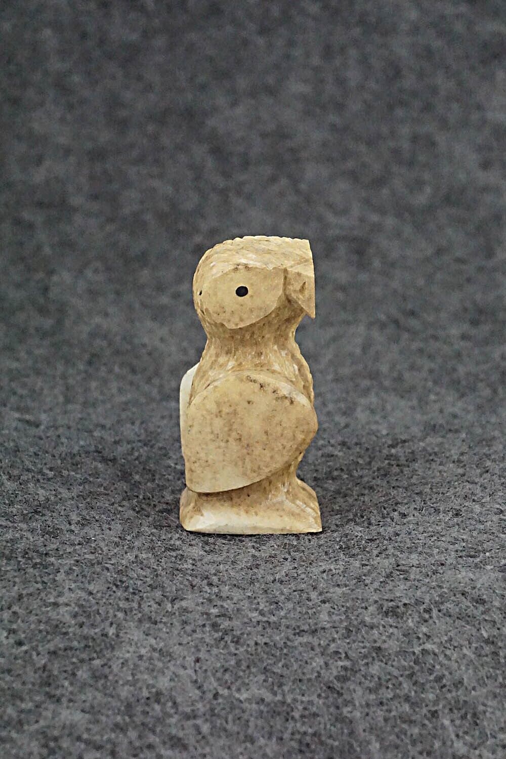 Owl Zuni Fetish Carving - Jesus Espino