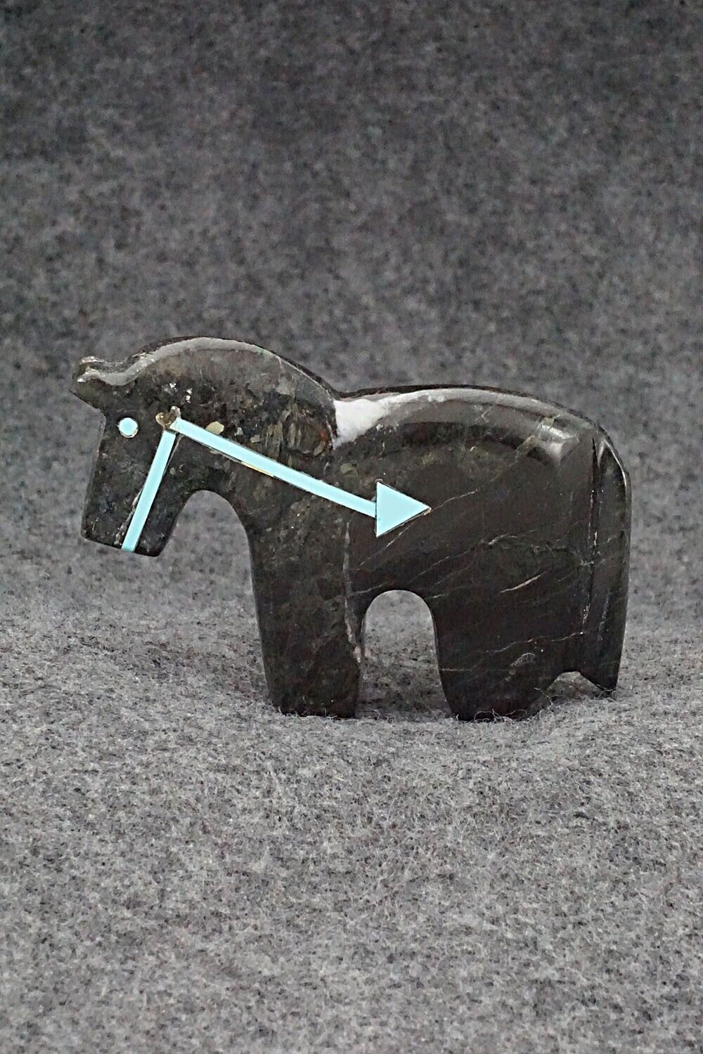 Horse Zuni Fetish Carving - Bernard Laiwakete
