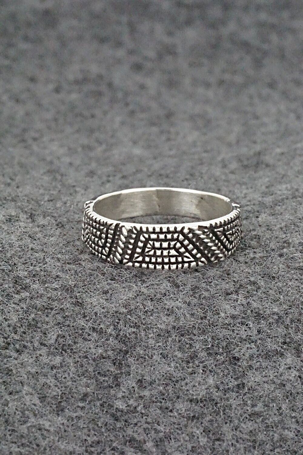 Sterling Silver Ring - Elgin Tom - Size 8.5