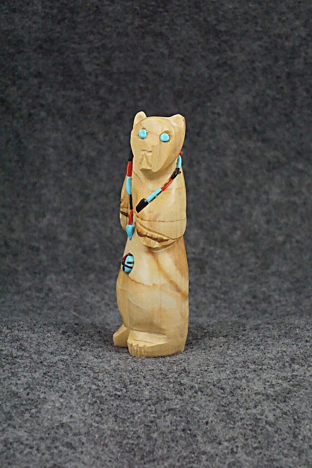 Bear Zuni Fetish Carving - Danette Laate