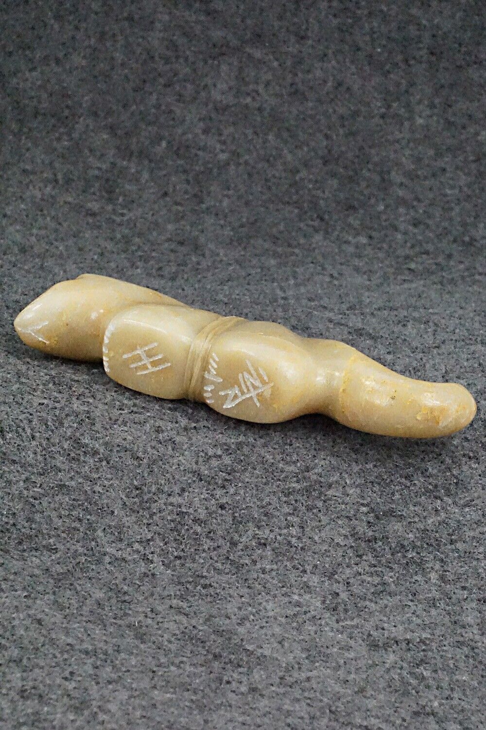 Mountain Lion Zuni Fetish Carving - Herbert Halate
