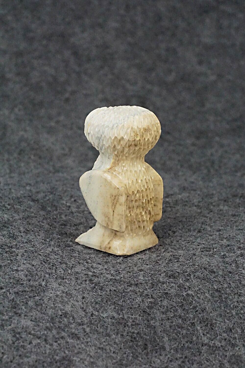 Owl Zuni Fetish Carving - Jesus Espino