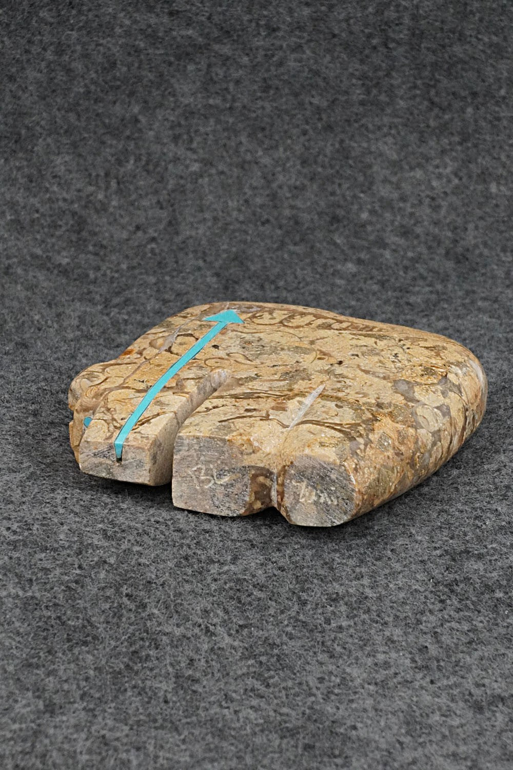 Bear Zuni Fetish Carving - Bernard Laiwakete