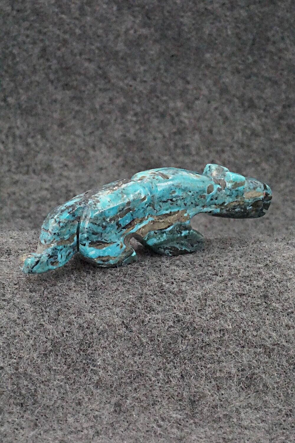 Mountain Lion Zuni Fetish Carving - Reynold Lunasee