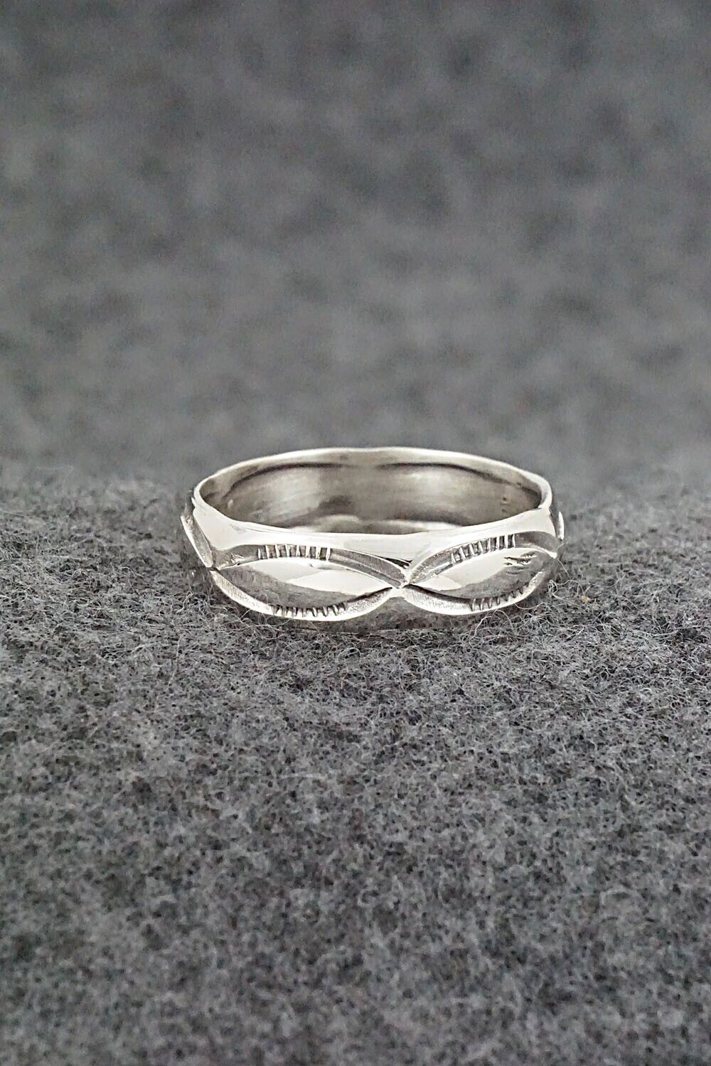 Sterling Silver Ring - Elaine Tahe - Size 10.5