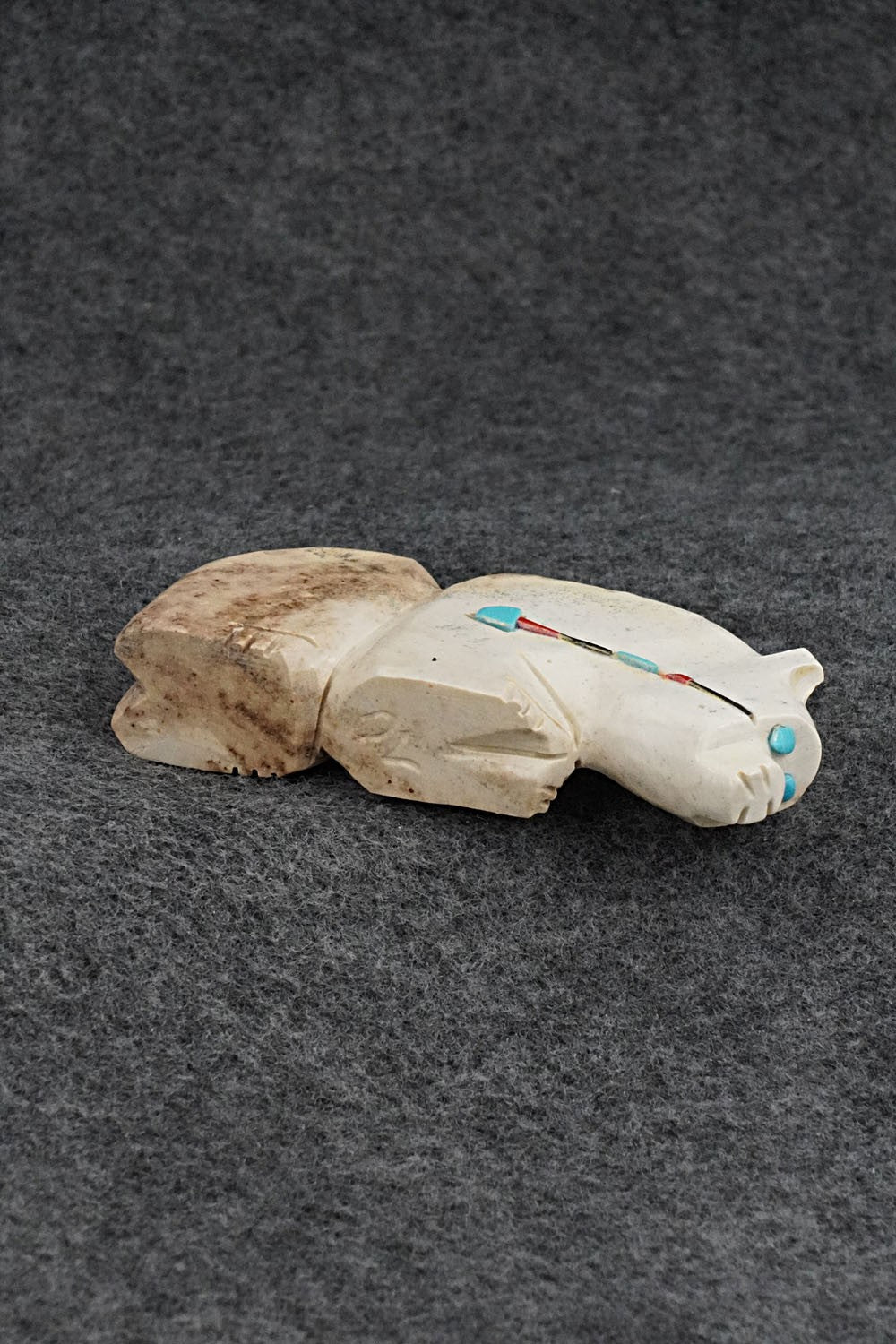 Bear Zuni Fetish Carving - Danette Laate