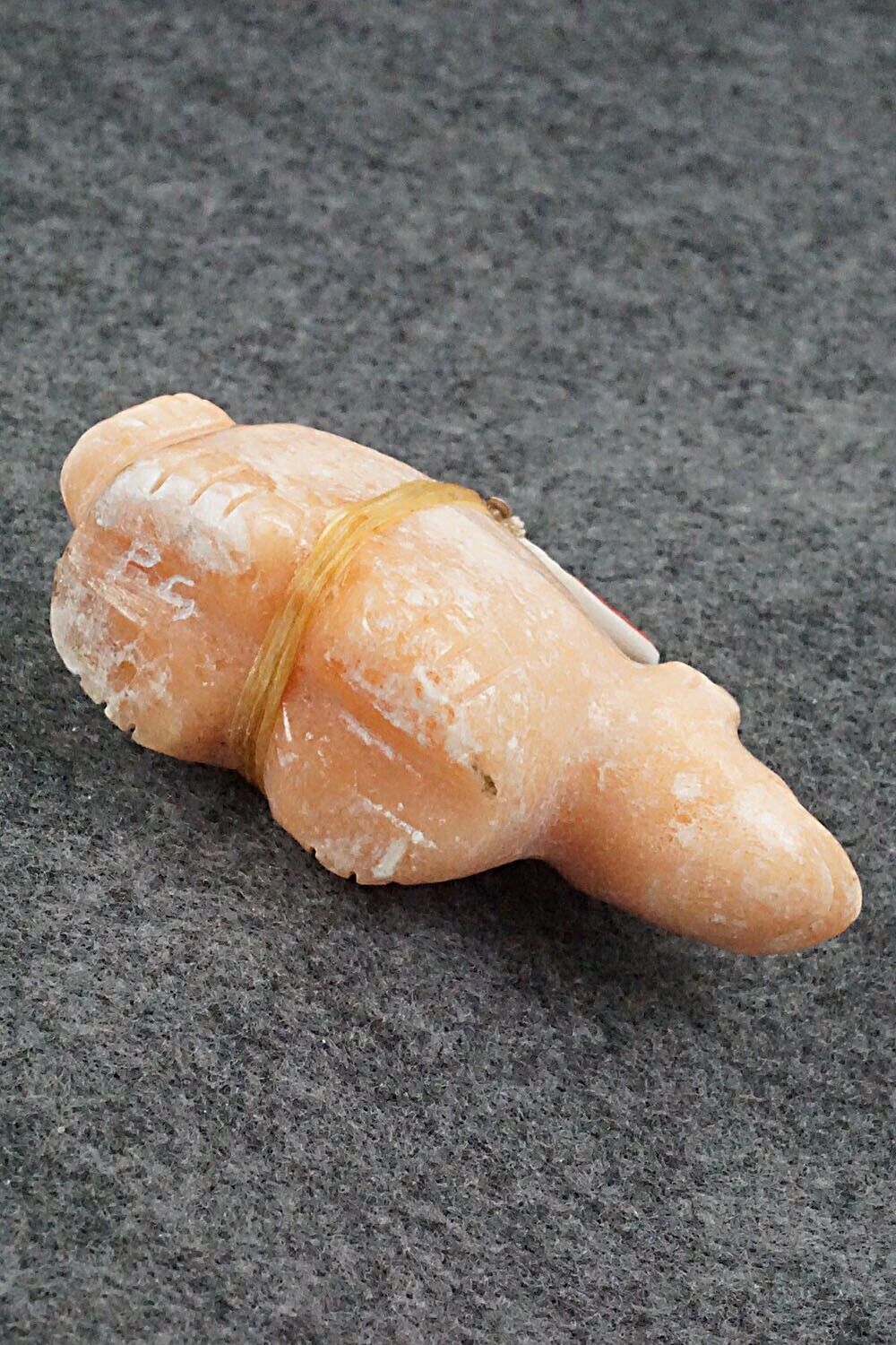 Bear Zuni Fetish Carving - Peter Gasper