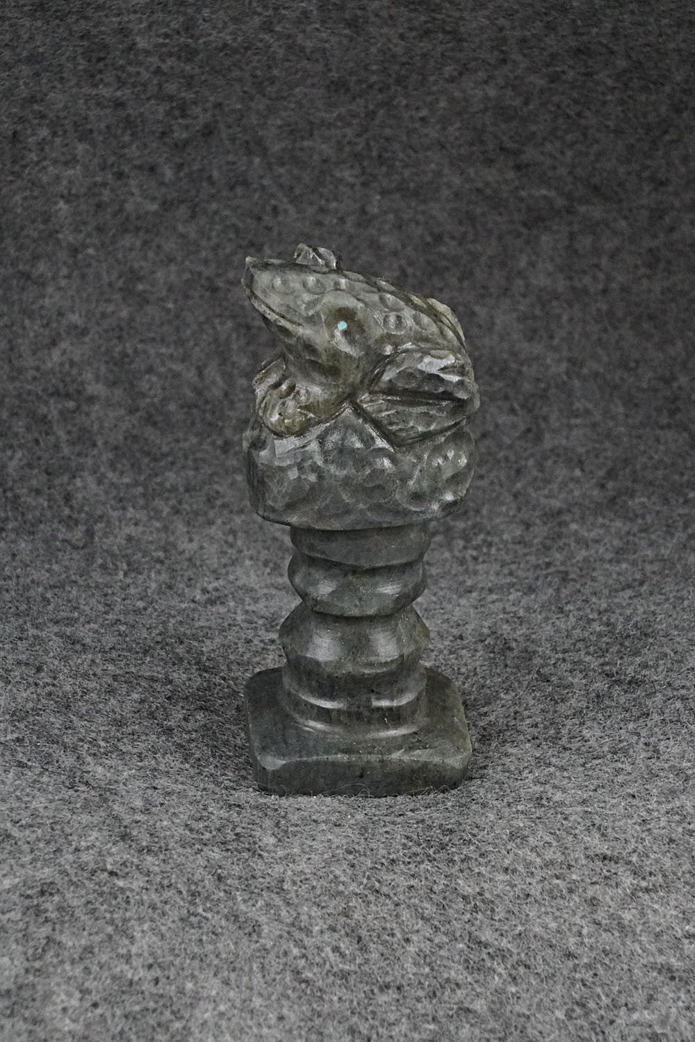 Frog Zuni Fetish Carving - Tony Mackel