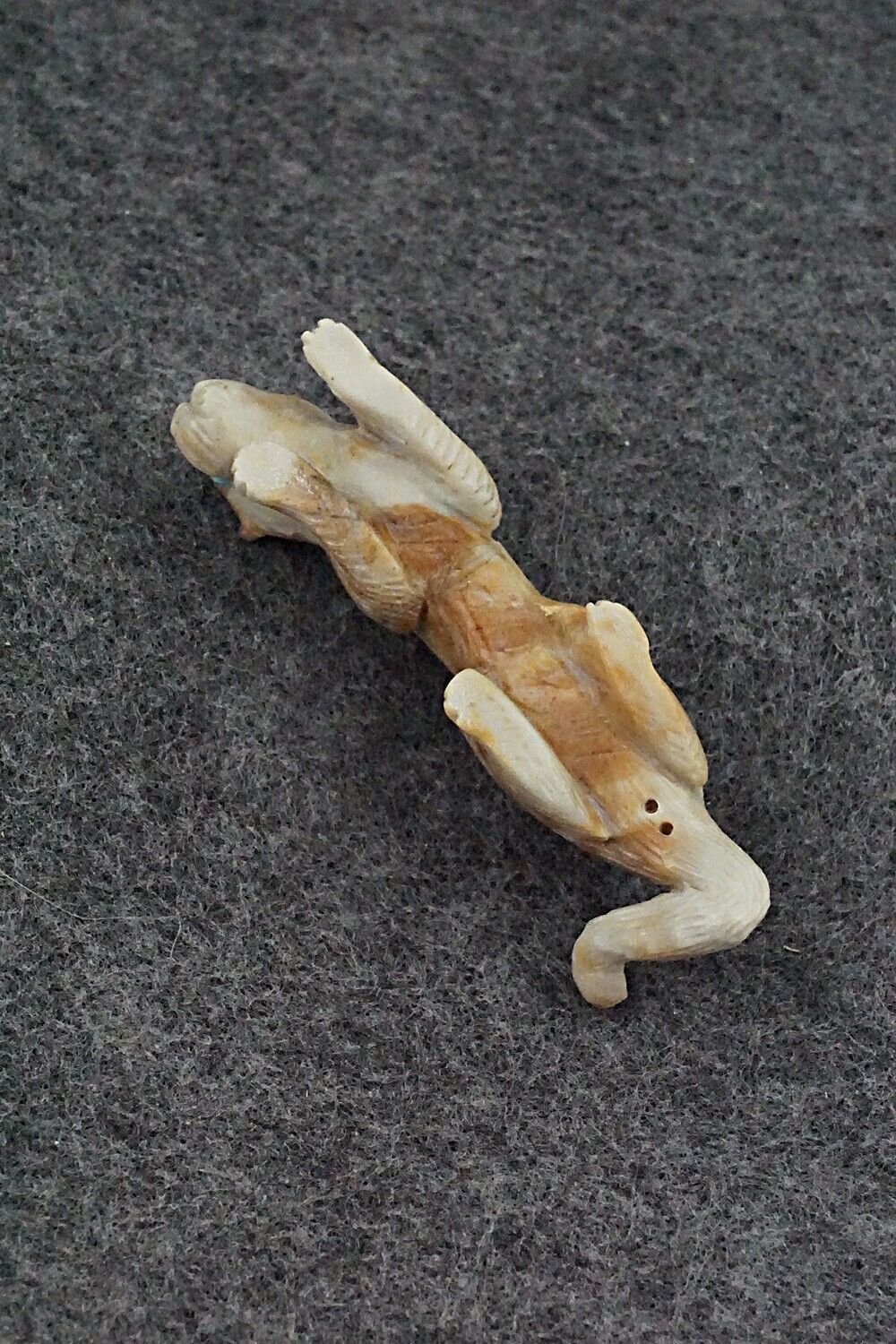 Mountain Lion Zuni Fetish Carving - Lance Cheama