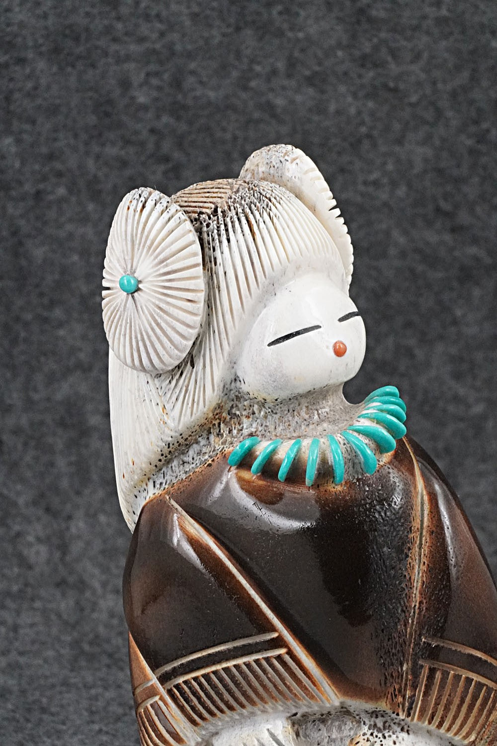 Corn Maiden Zuni Fetish Carving - Claudia Peina