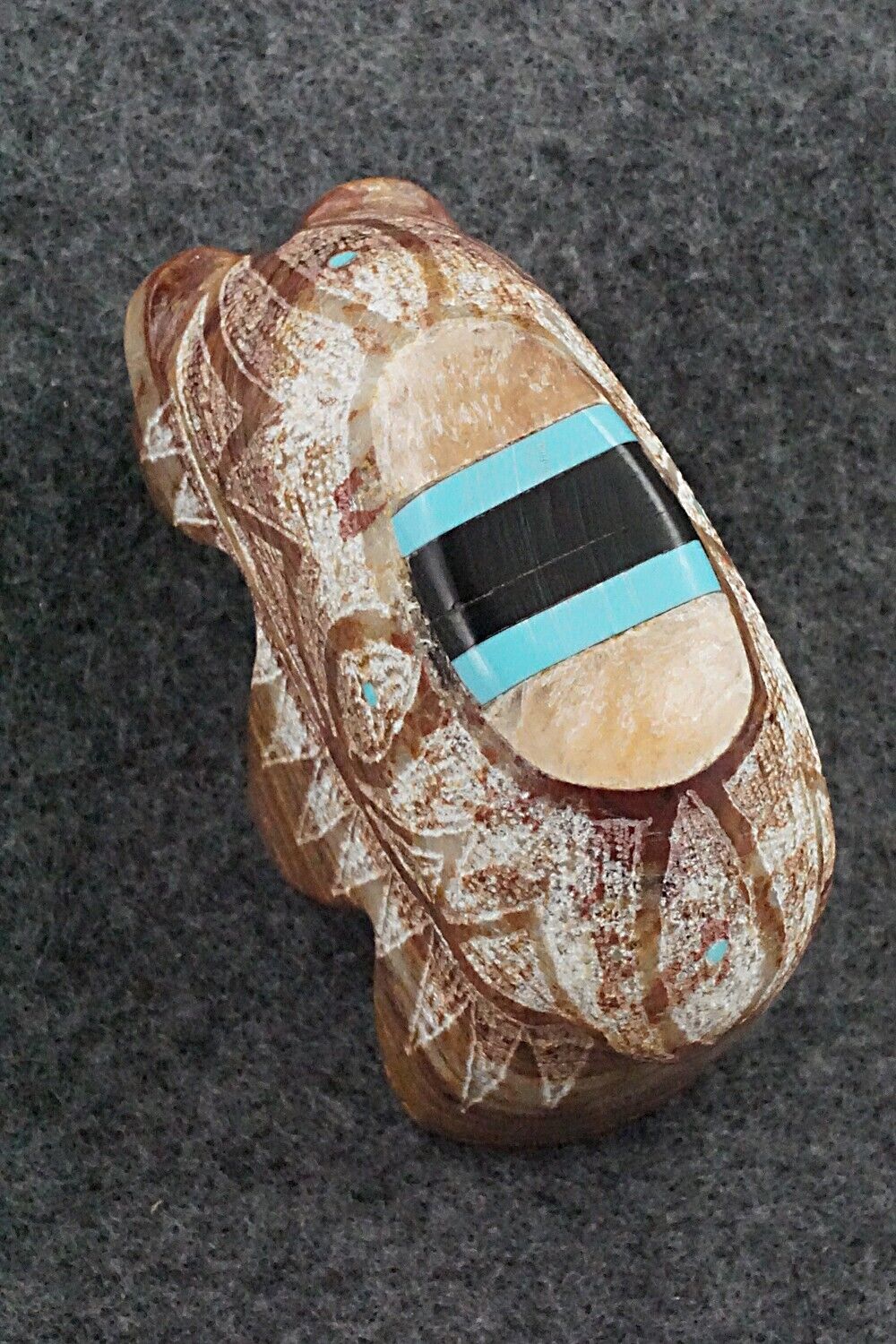 Bear Zuni Fetish Carving - Brandon Phillips