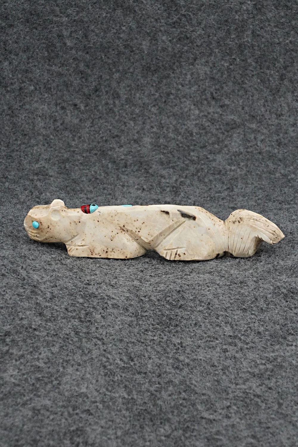 Squirrel Zuni Fetish Carving - Danette Laate