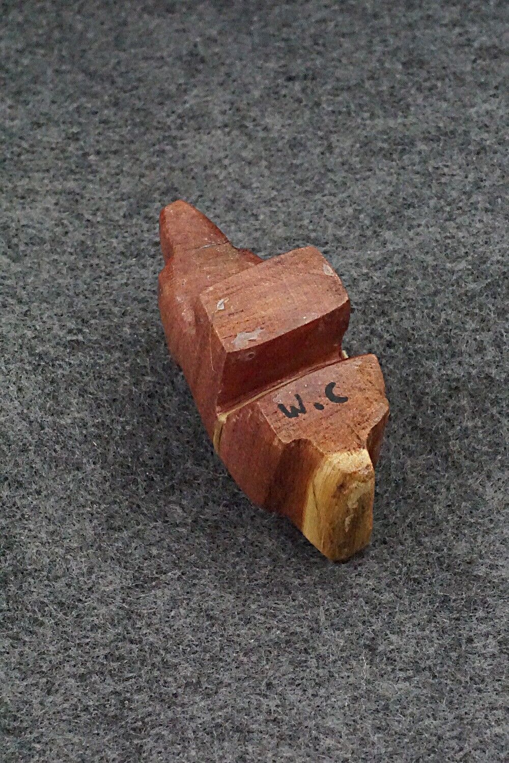 Wolf Zuni Fetish Carving - Wilford Cachini