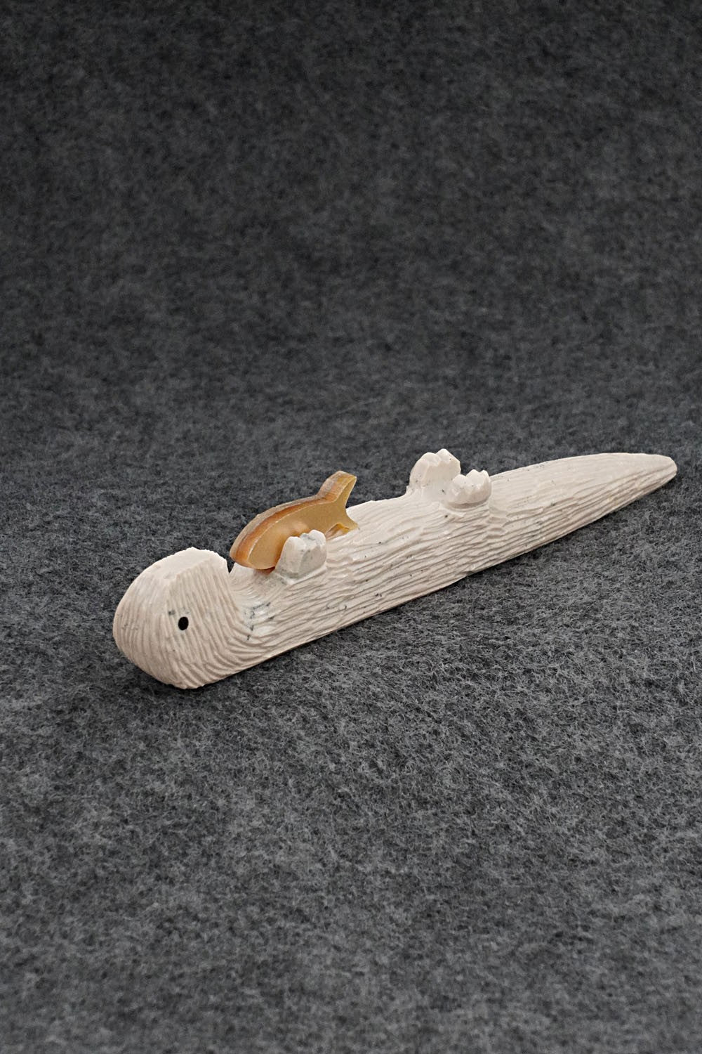Otter Zuni Fetish Carving - Jesus Espino
