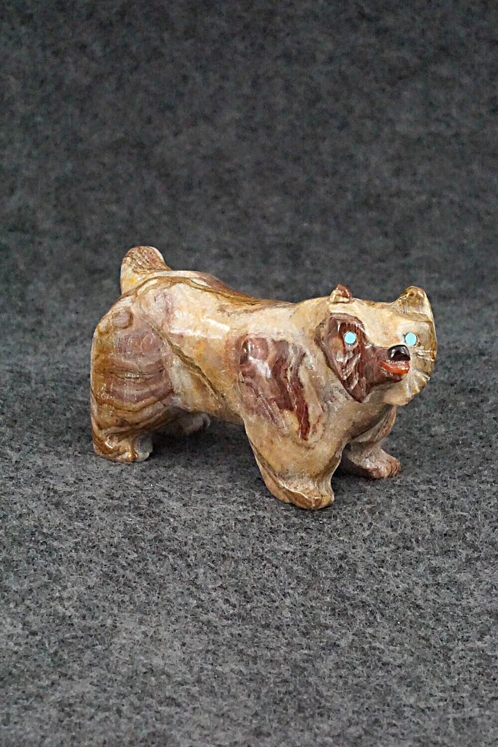 Bobcat Zuni Fetish Carving - Freddie Leekya
