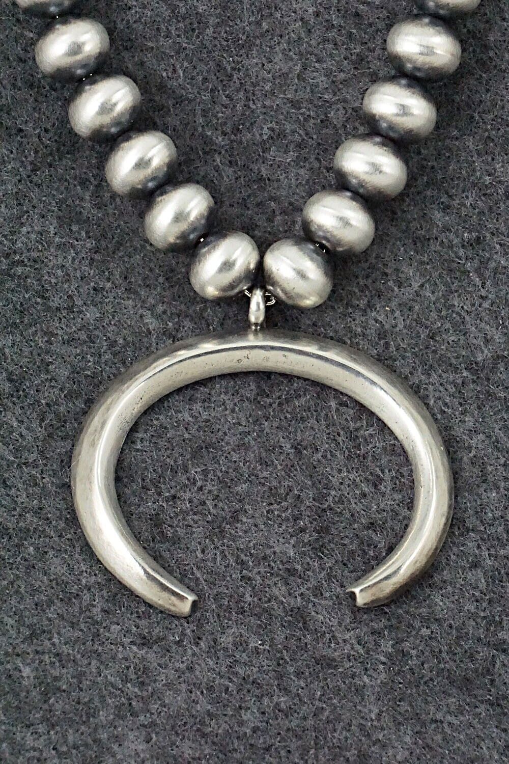 Sterling Silver Navajo Pearl & Naja Necklace - Geneva Werito
