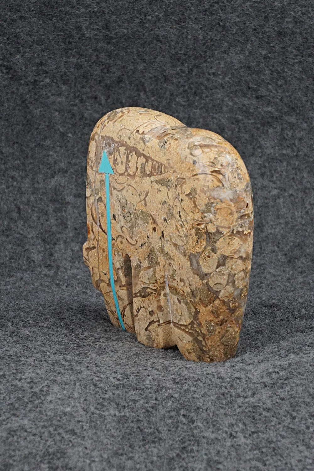 Bear Zuni Fetish Carving - Bernard Laiwakete